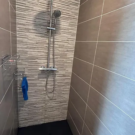Maison De 102m² Sur Terrain Clos Terrasse Jacuzzi Holiday home *